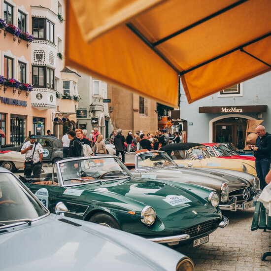 Kitzbüheler Alpenrallye - Auto-Ikonen und Raritäten stehen im Herzen der Alpen