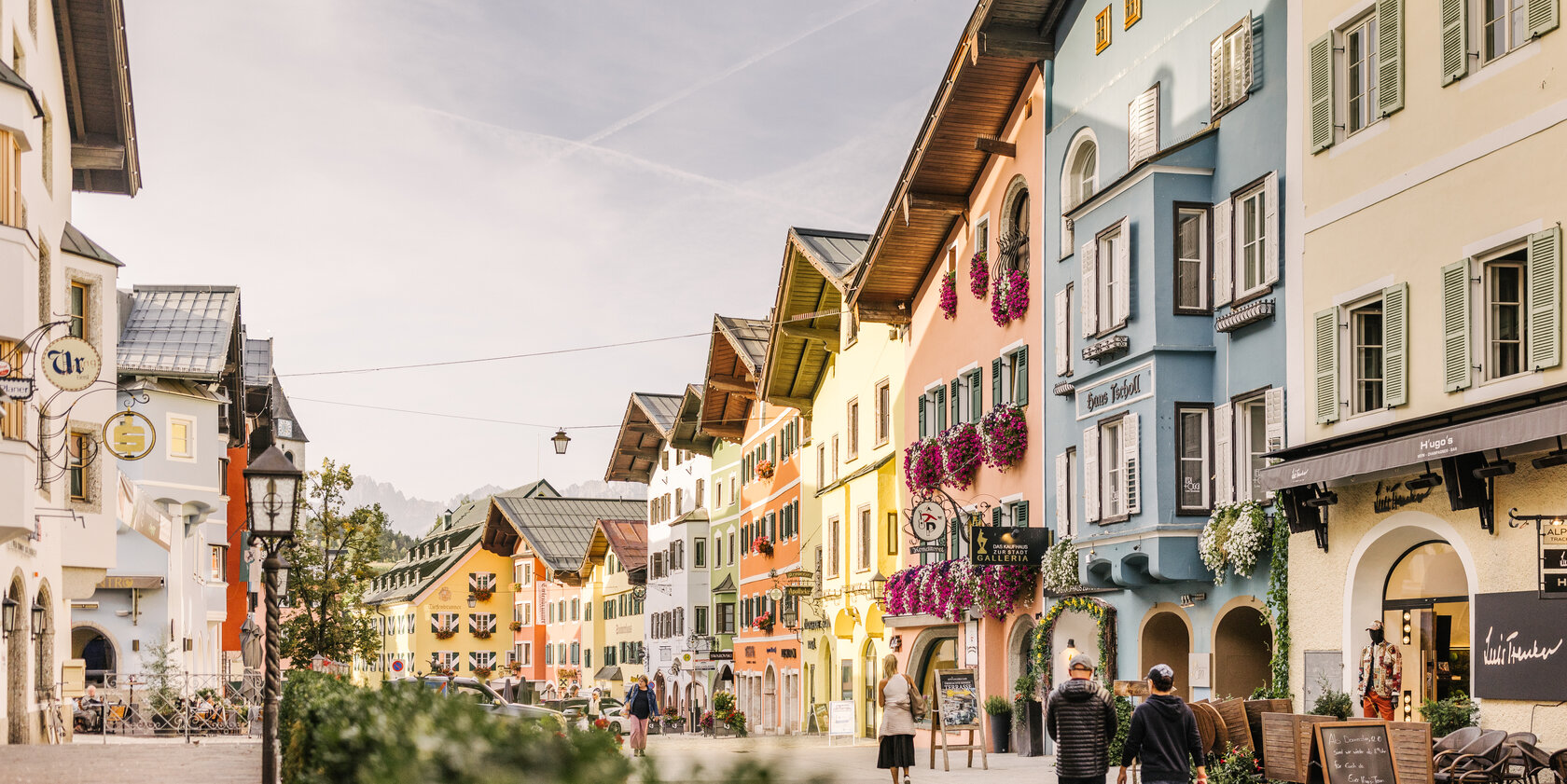 Innenstadt Kitzbühel mit historischen Häusern