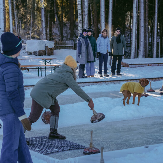 Eisstockschießen in Bewegung