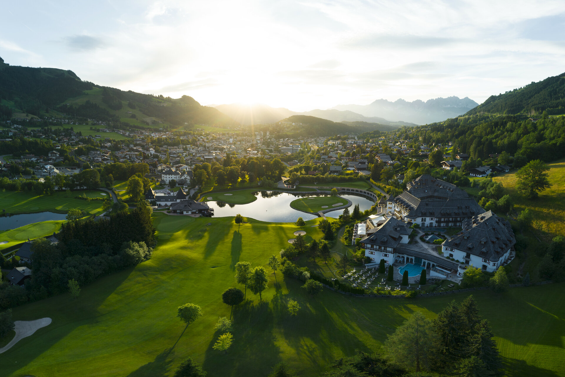 Golfhotels  in Kitzbühel entdecken und Golfurlaub planen