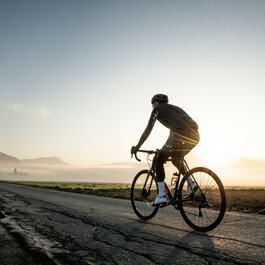 Rennrad fahren im Frühling in Kitzbühel 